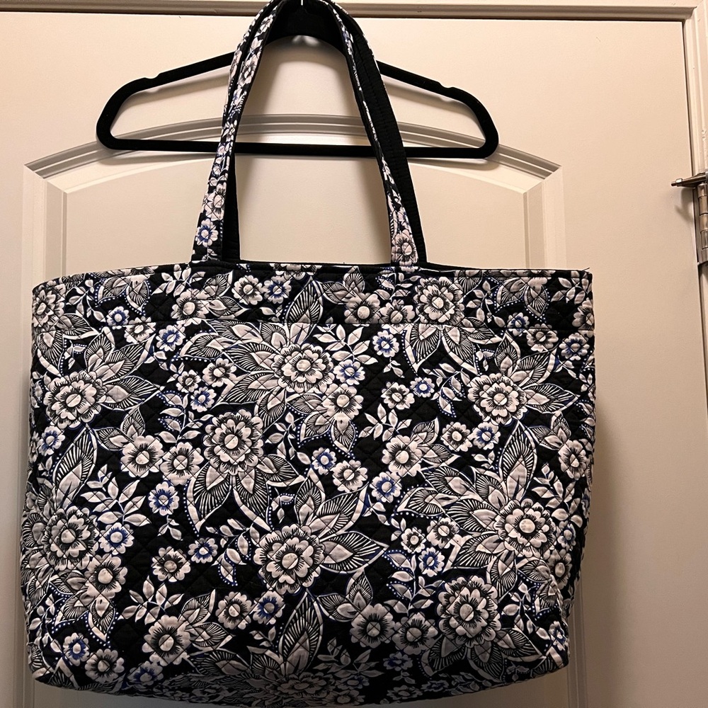Vera Bradley Tote